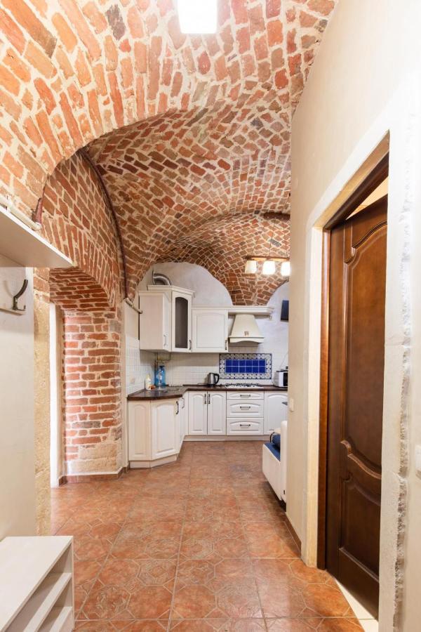 Spirit Of Old Lviv Apartment Main Square エクステリア 写真